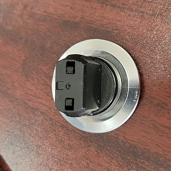 Start/Stop Ignition Button for MERCEDES/BENZ S class, E class, C class, … - Picture 2 of 4